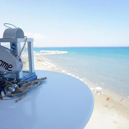 Lazuli Sea View-beachfront Ap 405