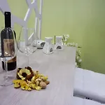 Lazuli Sea View-beachfront Ap 405 Daire Larnaca