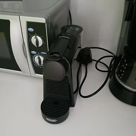 Lazuli Sea View-beachfront Ap 405 Lárnaca