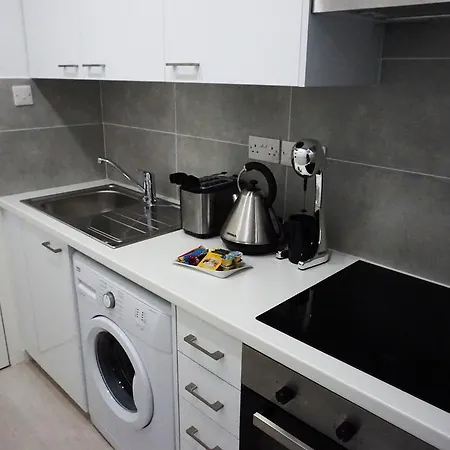 Lazuli Sea View-beachfront Ap 405 Λάρνακα