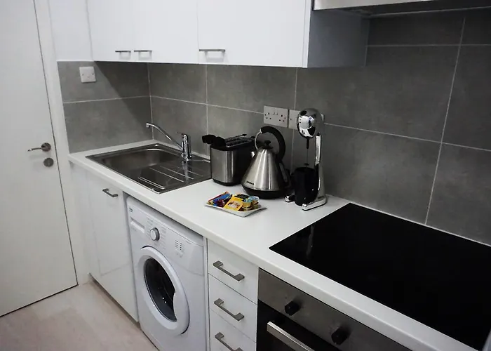 Lazuli Sea View-beachfront Ap 405 Lárnaca